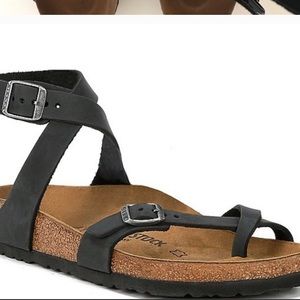Birkenstock Shoes - Birkenstock black sandals; in GREAT condition Birkenstock Shoes - Birkenstock black sandals; in GREAT condition